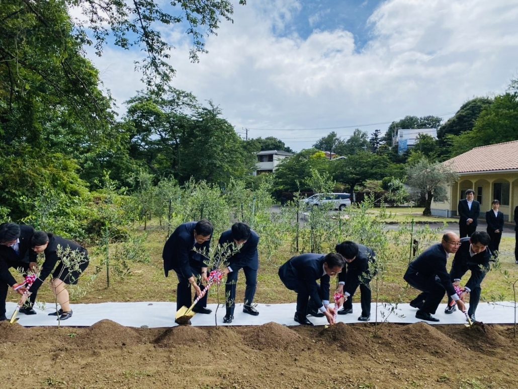 令和５年度新入社員植樹式が行われました